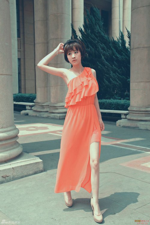 穆婷婷整容前后比拟的素颜照片 穆婷婷成婚最大度的照片